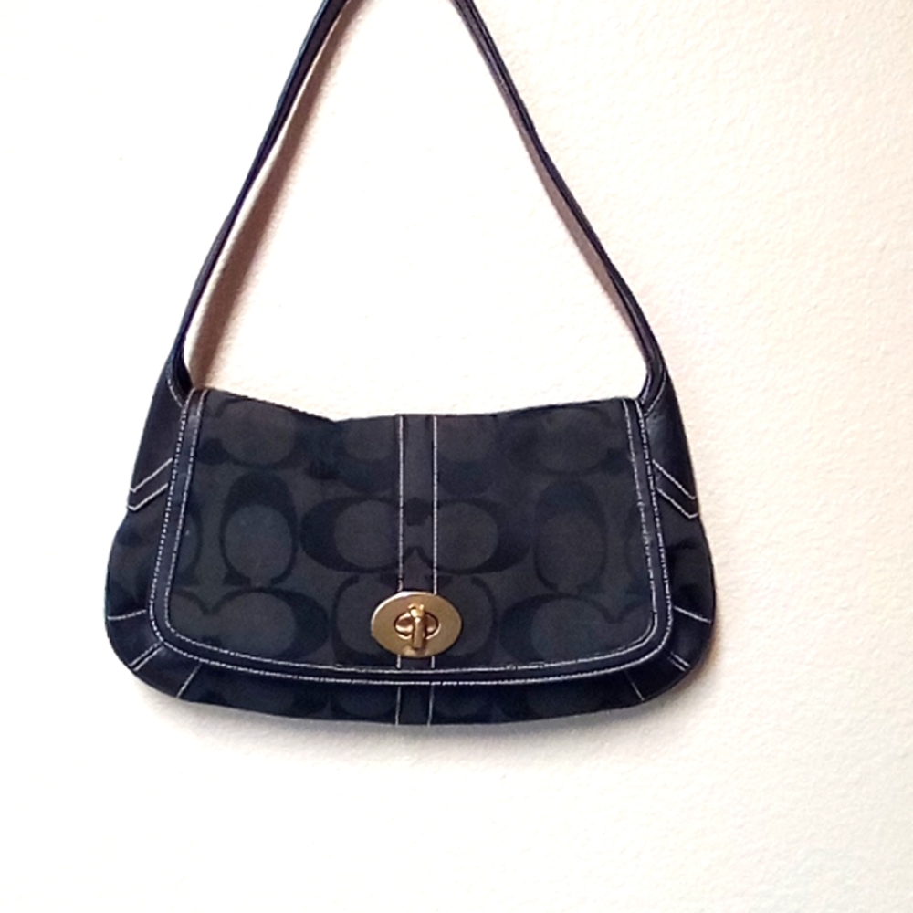 Vintage COACH Monogram Lock Leather Shoulder Bag Purse